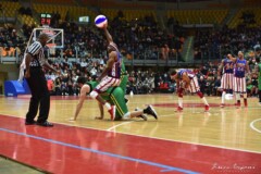 Gli Harlem Globetrotters tornano a Livorno nel 2024 57 Gli Harlem Globetrotters tornano a Livorno nel 2024 56